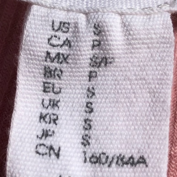 pink short sleeve bodysuit - Picture 5 of 5